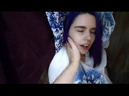 ❤️ Намерих сестра си в гардероба и й помогнах да свърши Супер секс в bg.sexafinkarasskaz.ru ☑